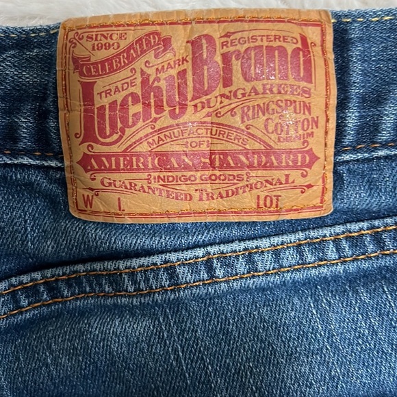 Vintage Lucky jeans, low cut, flair, size 10/30 - Picture 4 of 9